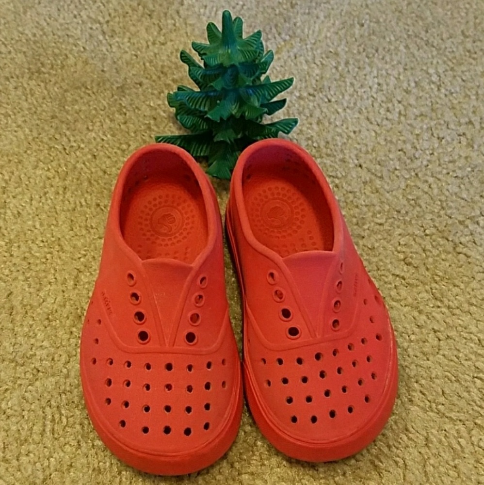 RESERVED Native Shoes